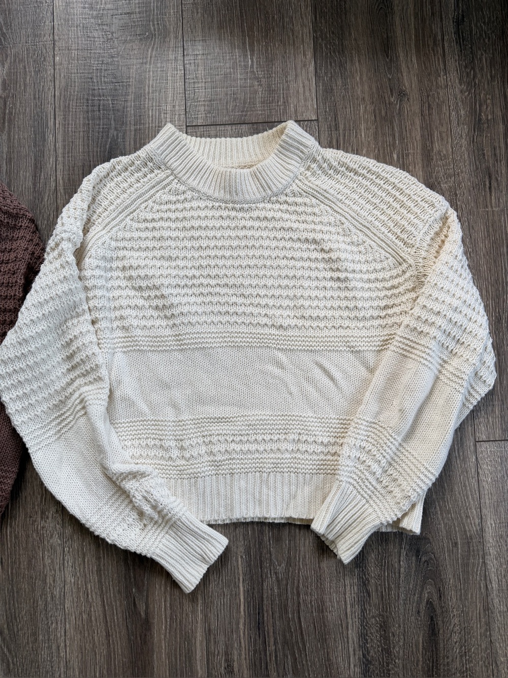 Universal Thread Sweater Bundle - Picture 4 of 5